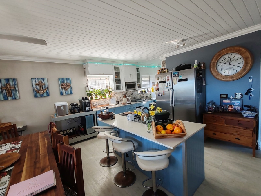3 Bedroom Property for Sale in De Kelders Western Cape